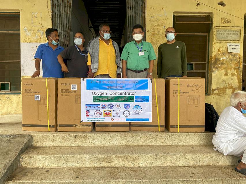 नारायणी-अस्पताललाई-पाँच-थान-अक्सिजन-कन्सन्ट्रेटर-सहयोग
