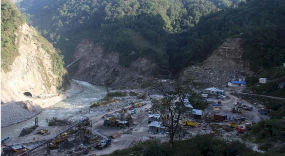 बाढीपहिराेको-जोखिममा-जलविद्युत्-आयोजनाहरू,-सुपर-मादीमा-मात्र-एक-अर्बको-क्षति